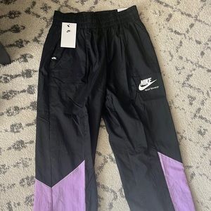 Nike Parachute Joggers